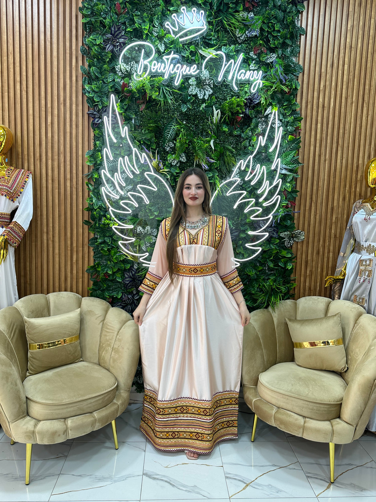 Robe Nelya